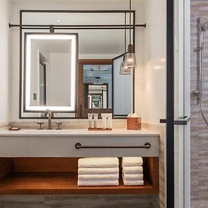 Double Queen Room